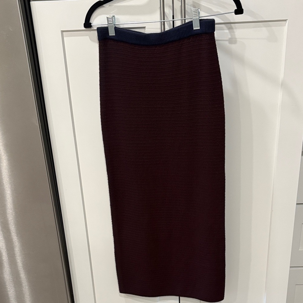 Chic Maroon Pencil Skirt